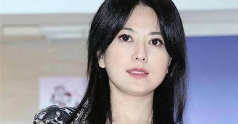 当红隐退换来4年豪门,45岁再嫁十亿总裁,今恢复单身美到发光!